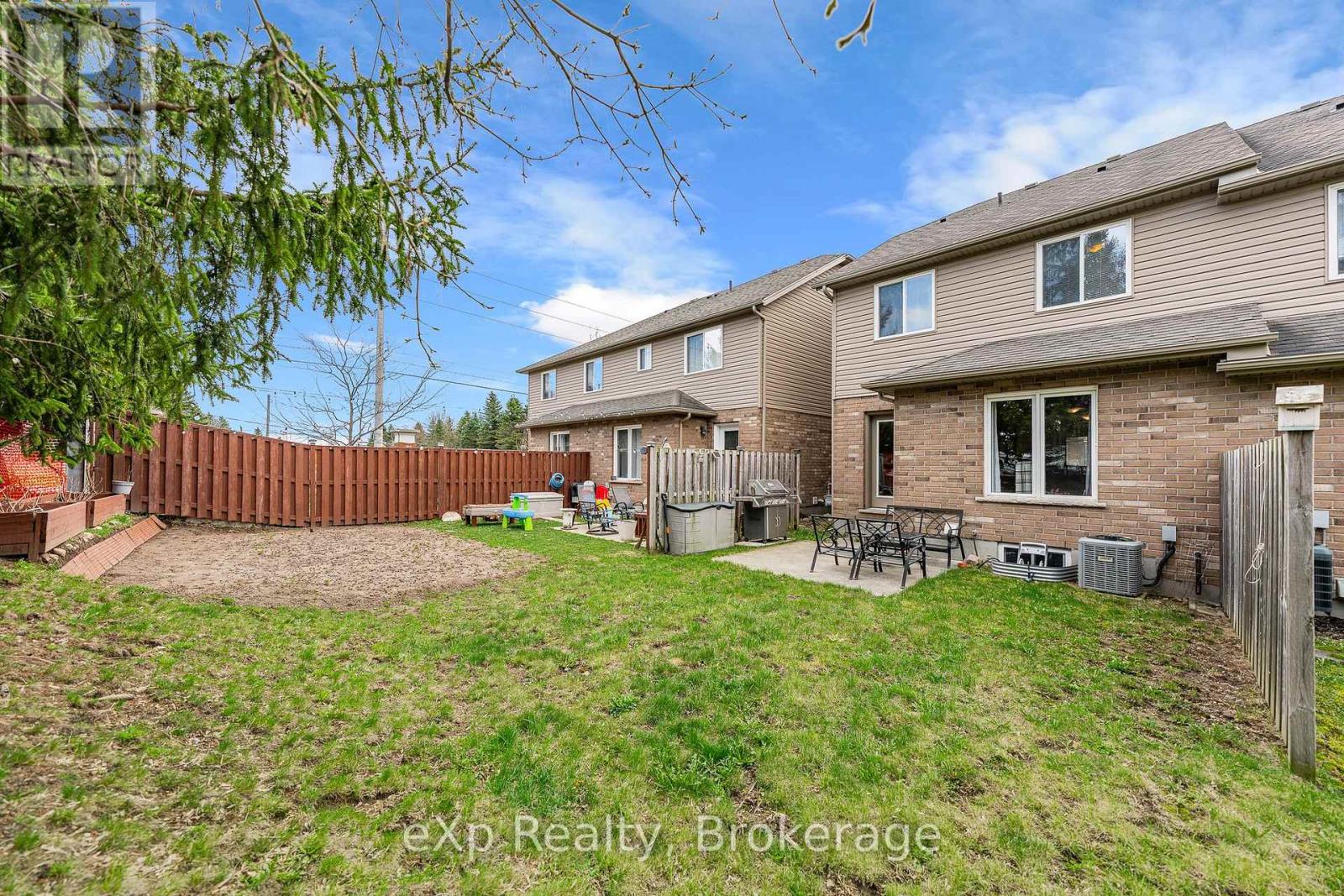 55 Laughland Lane, Guelph, Ontario  N1L 0C9 - Photo 34 - X12798596