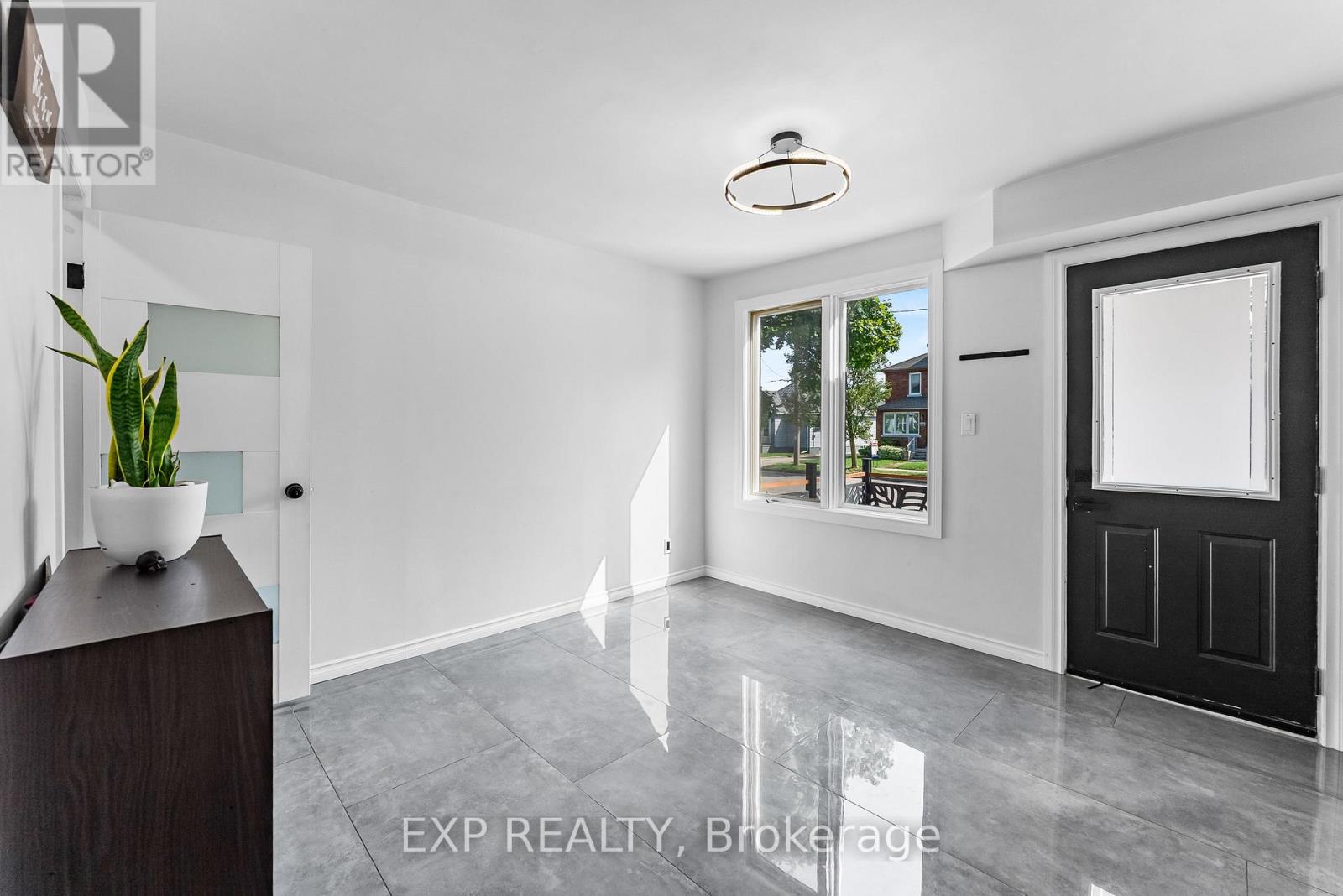 249 Wallace Avenue S, Welland, Ontario  L3B 1R7 - Photo 9 - X13026276