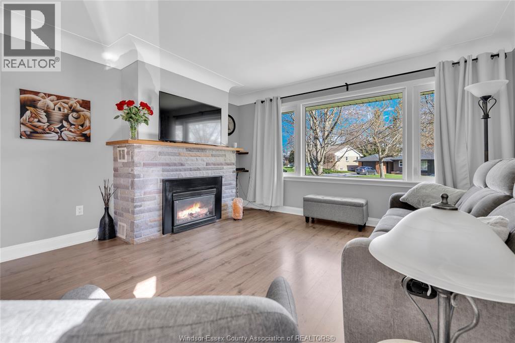 42 Grace, Leamington, Ontario  N8H 1K9 - Photo 4 - 26008809