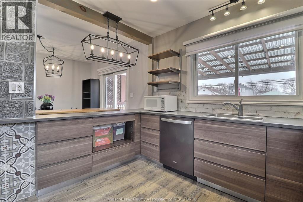 883 Pillette, Windsor, Ontario  N8Y 3B4 - Photo 14 - 26008803