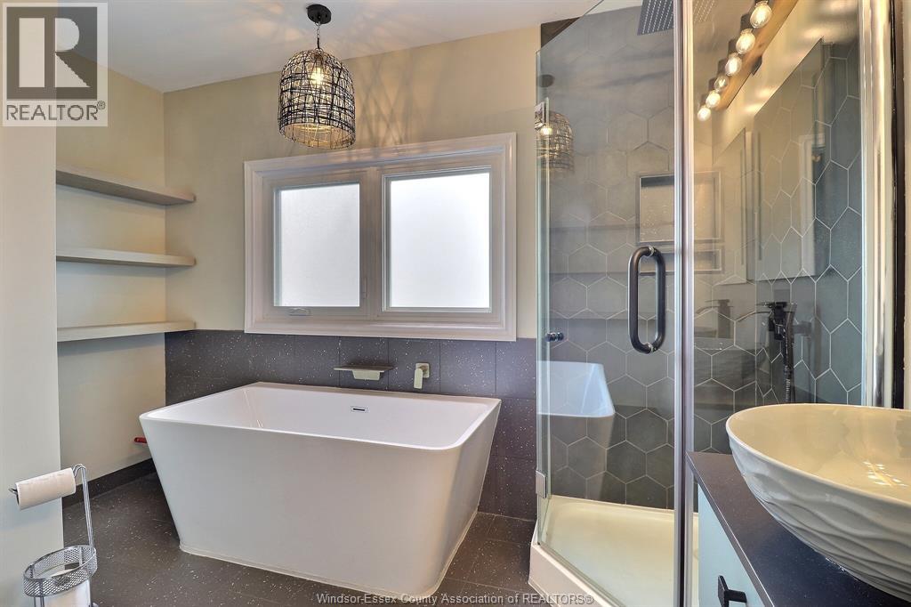 883 Pillette, Windsor, Ontario  N8Y 3B4 - Photo 19 - 26008803