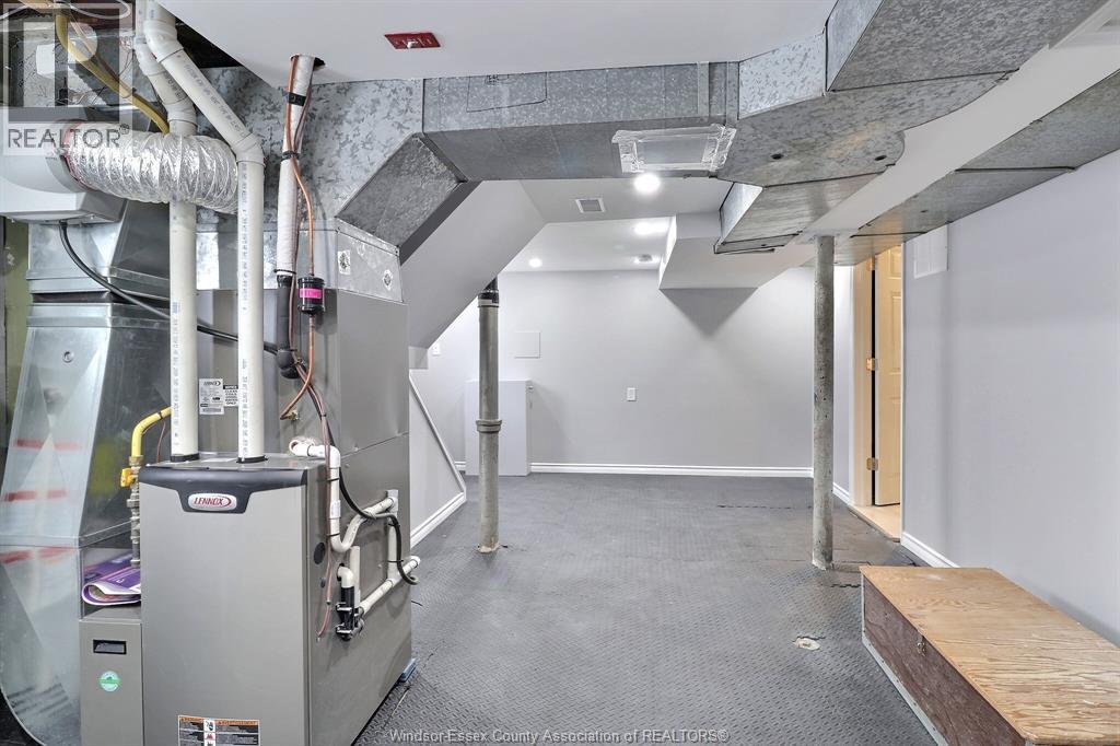 883 Pillette, Windsor, Ontario  N8Y 3B4 - Photo 28 - 26008803