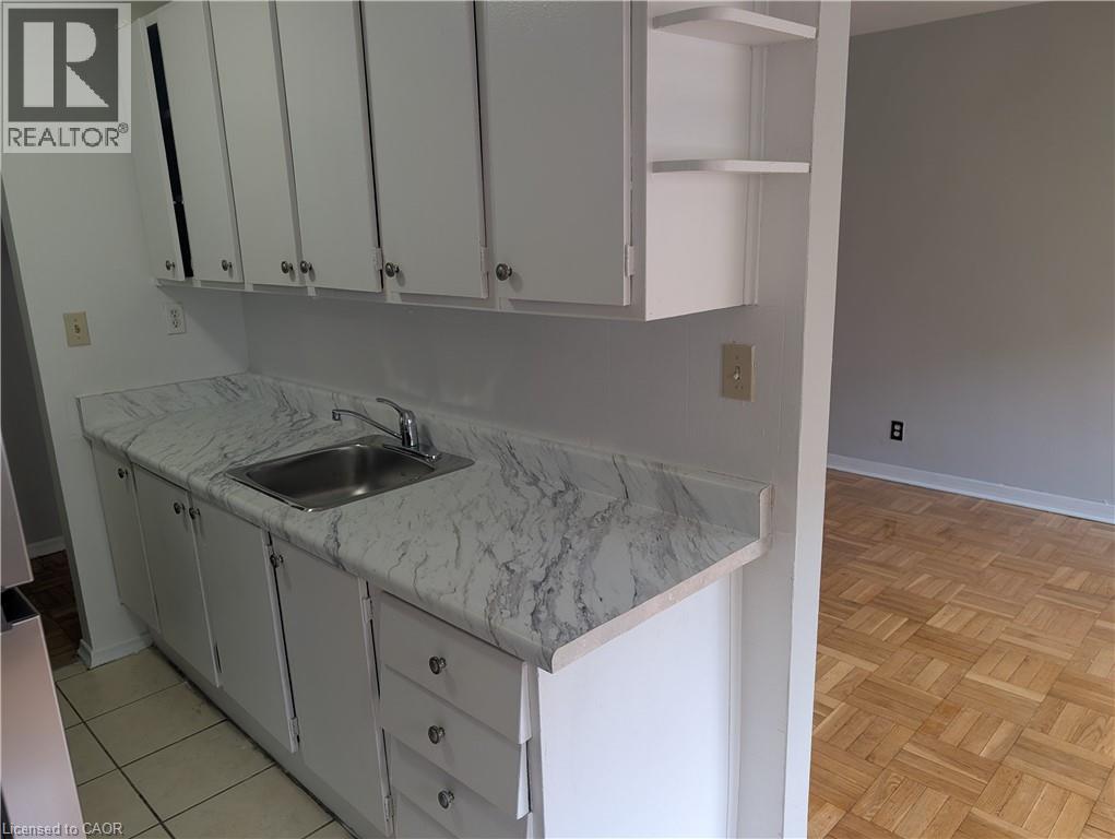 2035 Prospect Street Unit# 27, Burlington, Ontario  L7R 1Z2 - Photo 2 - 40822928