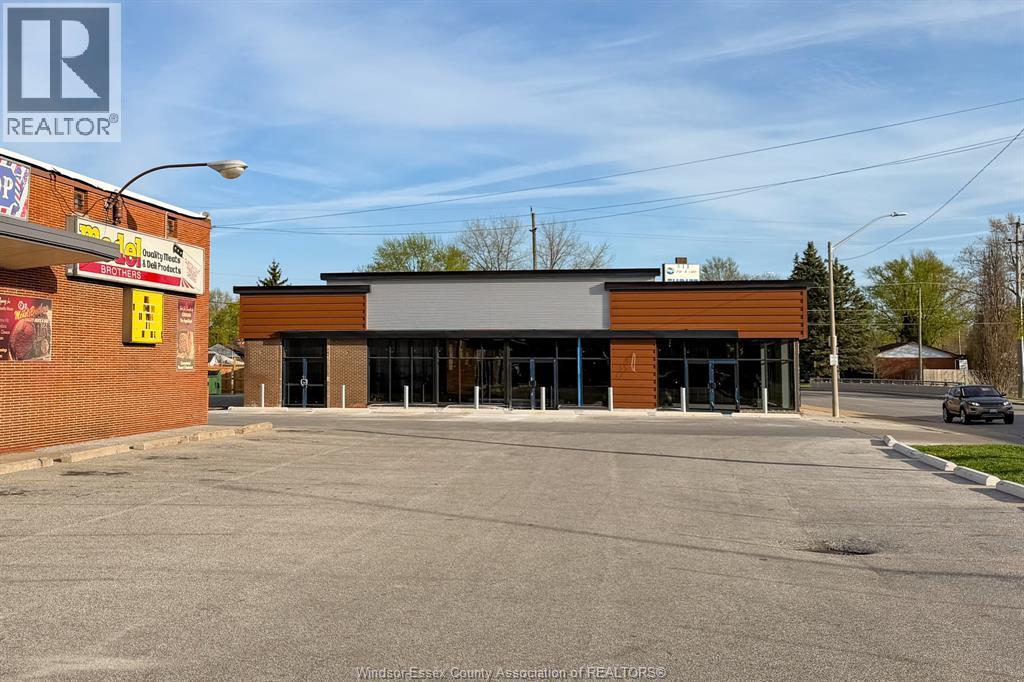 2980 Dominion Boulevard, Windsor, Ontario  N9E 2N9 - Photo 2 - 26008776
