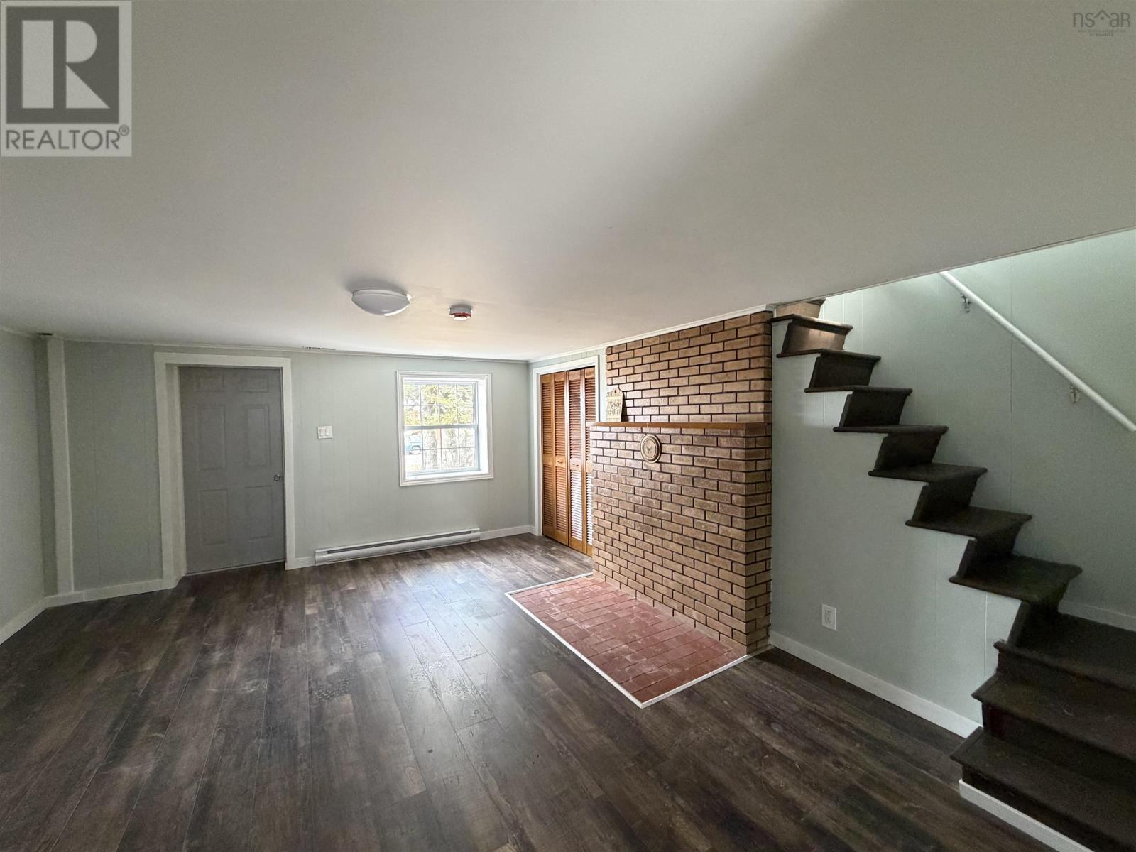 587 Main Street, Sydney Mines, Nova Scotia  B1V 2K9 - Photo 6 - 202608140