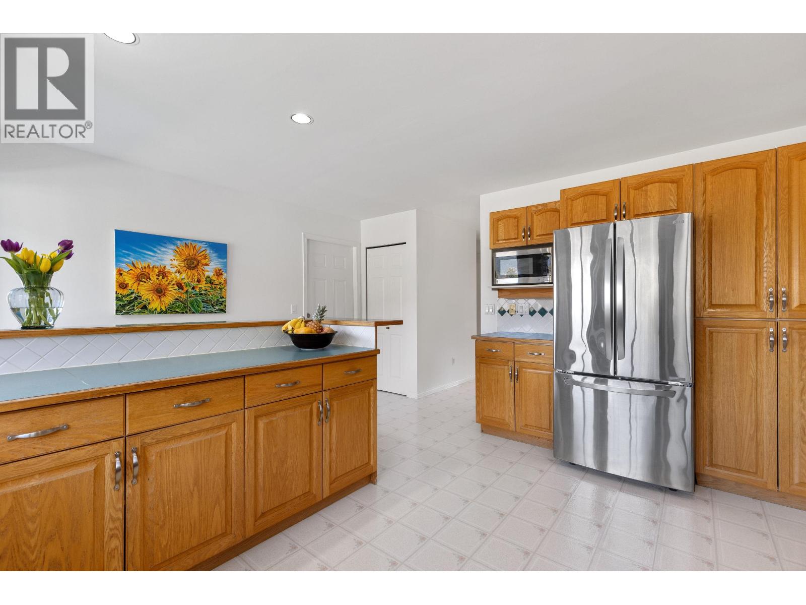 7569 Oberson Road, Pemberton, British Columbia  V0N 2L0 - Photo 12 - R3113125