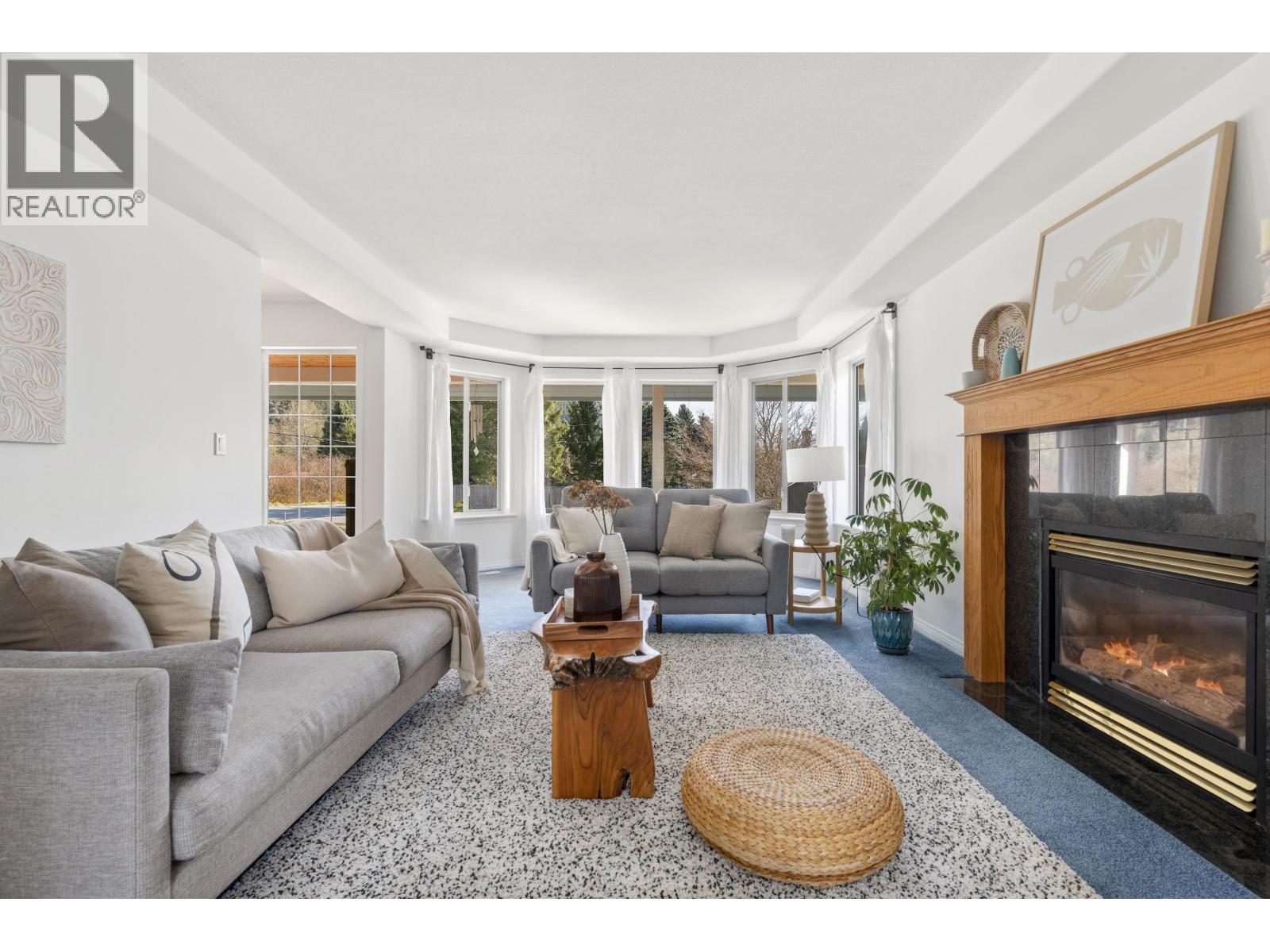 7569 Oberson Road, Pemberton, British Columbia  V0N 2L0 - Photo 7 - R3113125