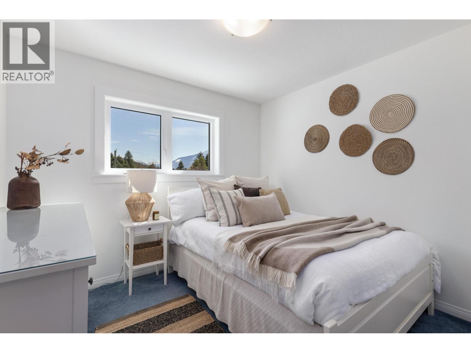 7569 Oberson Road, Pemberton, British Columbia  V0N 2L0 - Photo 27 - R3113125