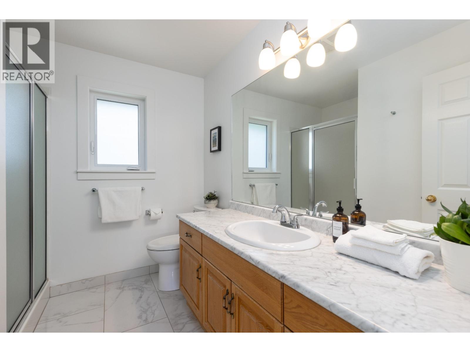 7569 Oberson Road, Pemberton, British Columbia  V0N 2L0 - Photo 24 - R3113125