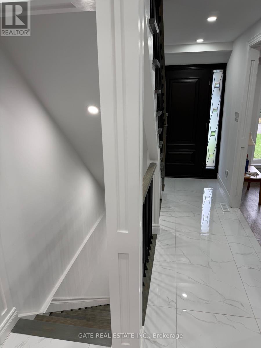 10 Thorny Brae Drive, Markham, Ontario  L3T 3G4 - Photo 8 - N13023082