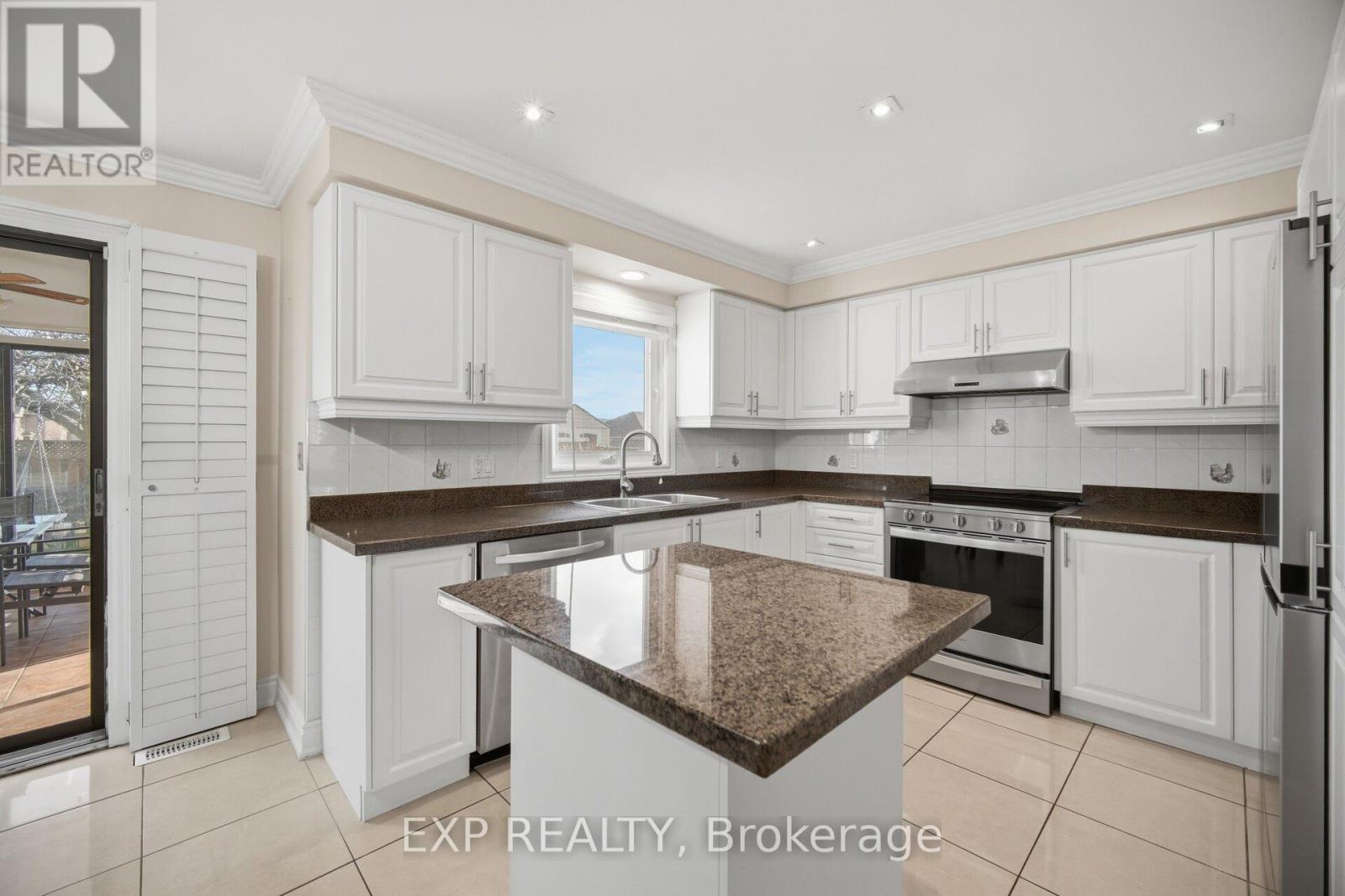 8912 Martin Grove Road, Vaughan, Ontario  L4H 1C3 - Photo 12 - N13025900