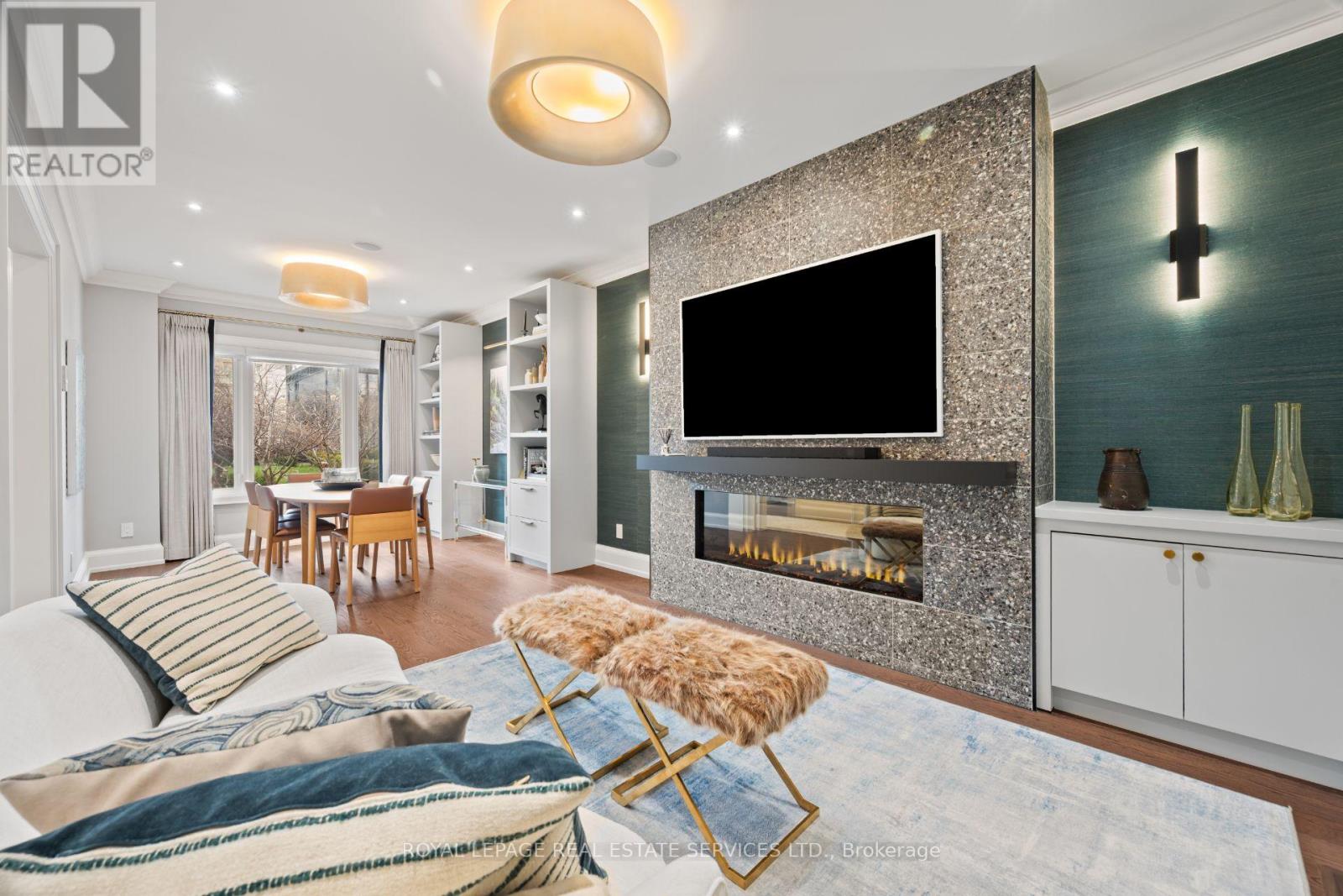 132 Strath Avenue, Toronto, Ontario  M8X 1R5 - Photo 5 - W12911550