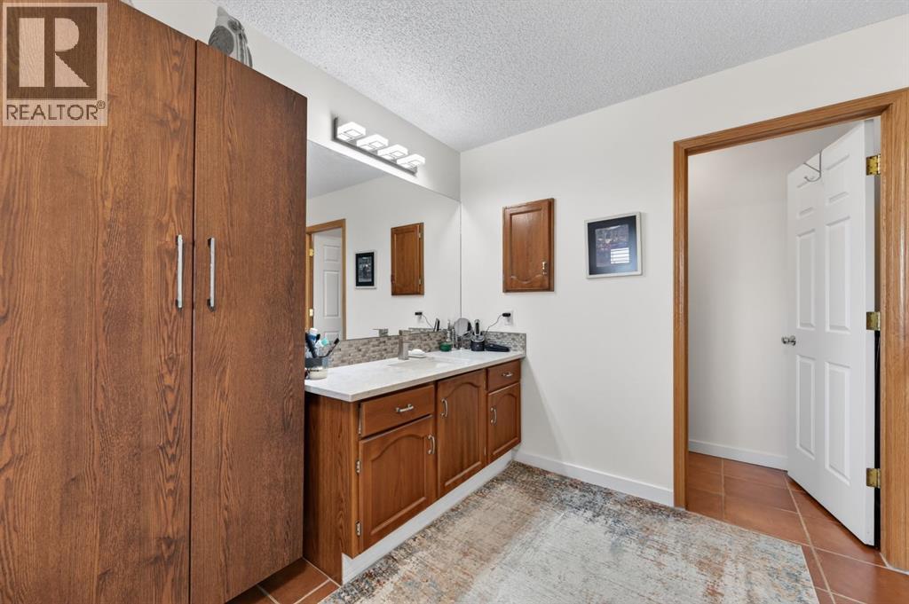 197 Arbour Stone Close Nw, Calgary, Alberta  T3G 4T1 - Photo 24 - A2302385