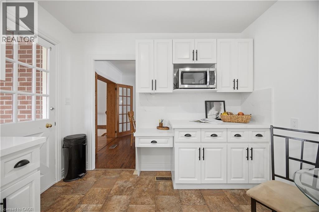 188 White Pines Drive, Burlington, Ontario  L7L 4E4 - Photo 20 - 40820112