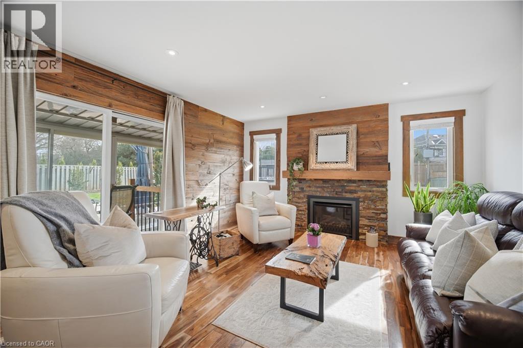 188 White Pines Drive, Burlington, Ontario  L7L 4E4 - Photo 12 - 40820112