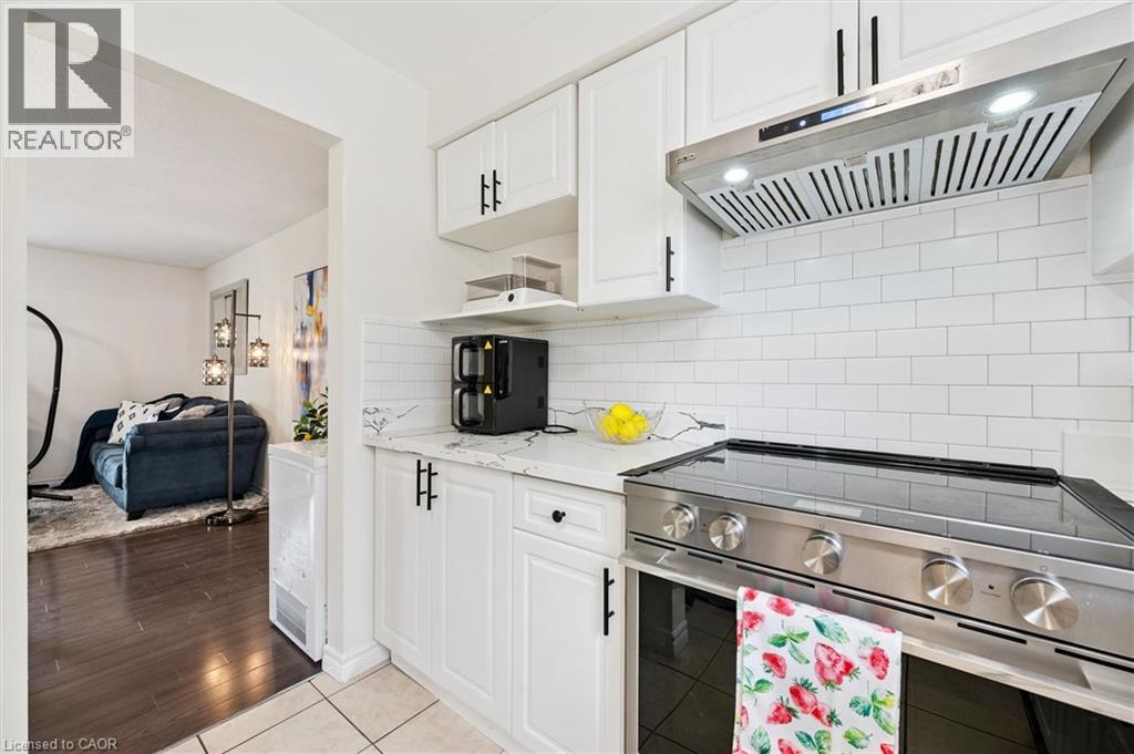 415 Bairstow Crescent Unit# 5, Waterloo, Ontario  N2K 2H7 - Photo 11 - 40810141