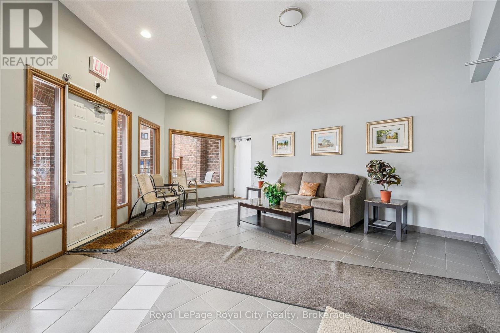 206 - 4 Albert Street, Cambridge, Ontario  N1R 3M4 - Photo 5 - X12904356