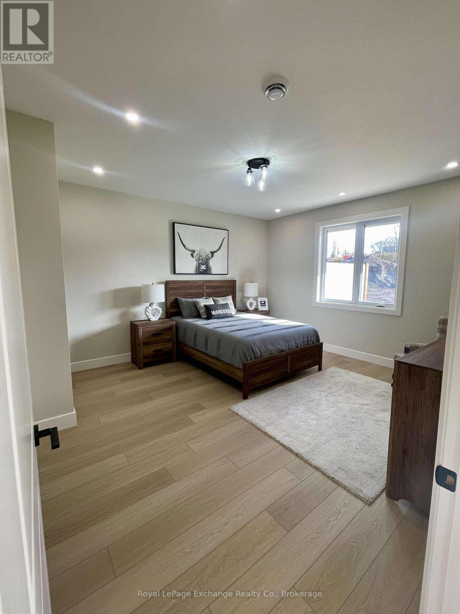 4 Mercedes Crescent N, Kincardine, Ontario  N2Z 1G8 - Photo 11 - X13026150