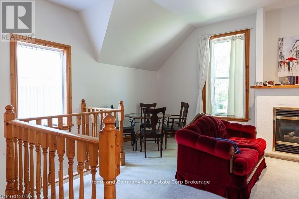 47 Church Street, Stratford, Ontario  N5A 2P9 - Photo 4 - X13026262