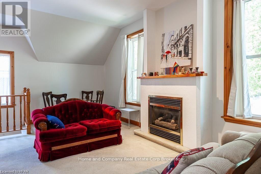 47 Church Street, Stratford, Ontario  N5A 2P9 - Photo 5 - X13026262