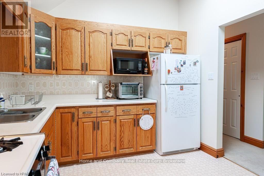 47 Church Street, Stratford, Ontario  N5A 2P9 - Photo 7 - X13026262