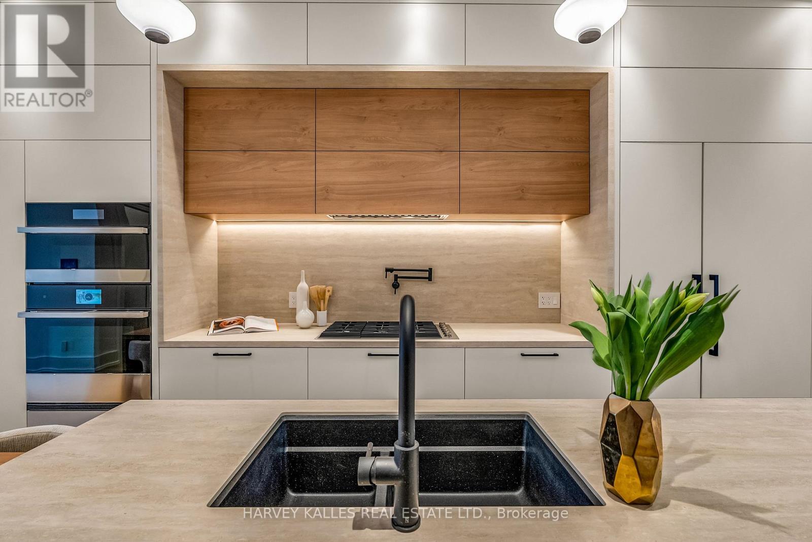 192 Woburn Avenue, Toronto, Ontario  M5M 1K7 - Photo 11 - C13026228