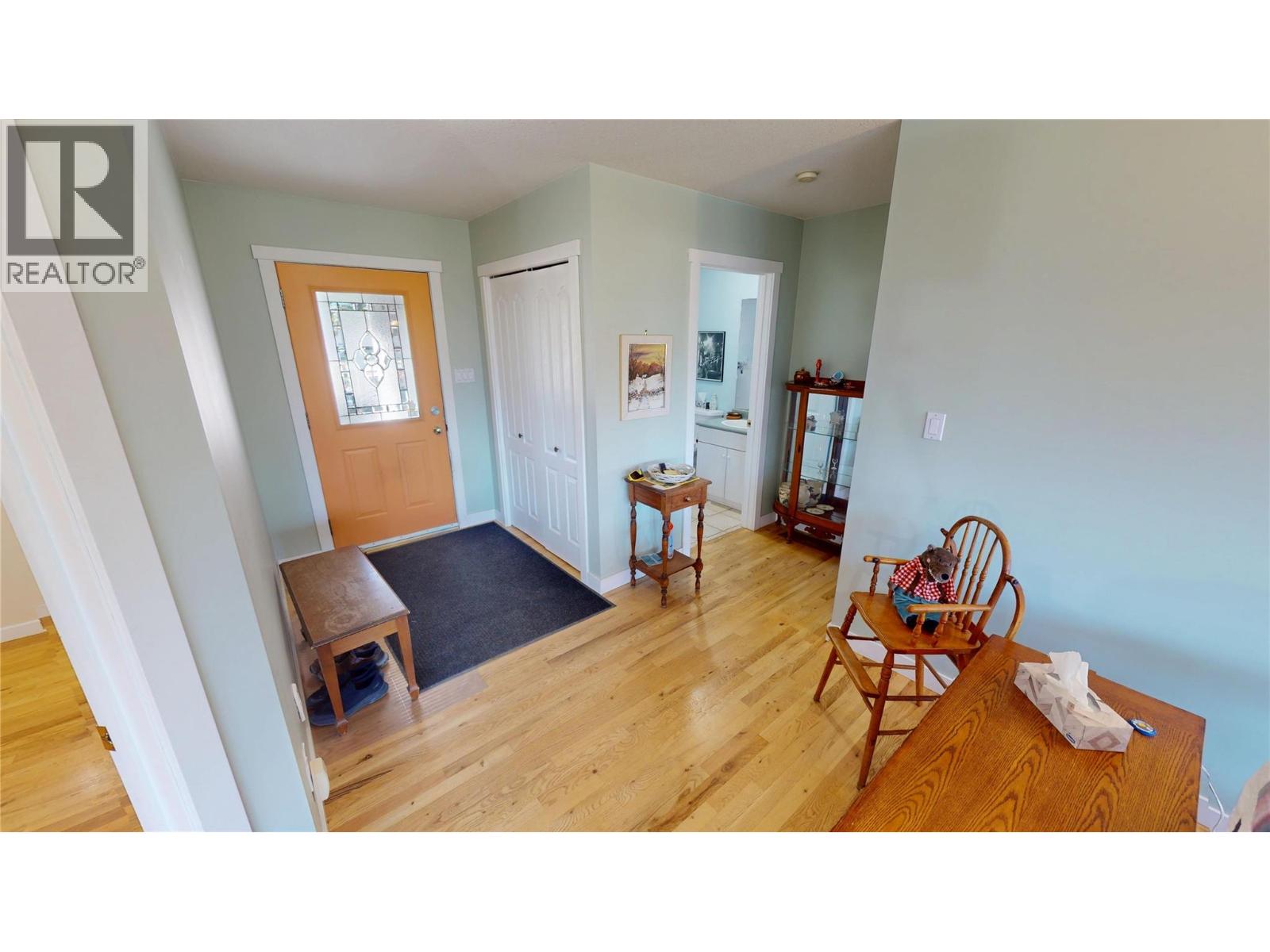 304 Westridge Place, Invermere, British Columbia  V0A 1K4 - Photo 2 - 10383947