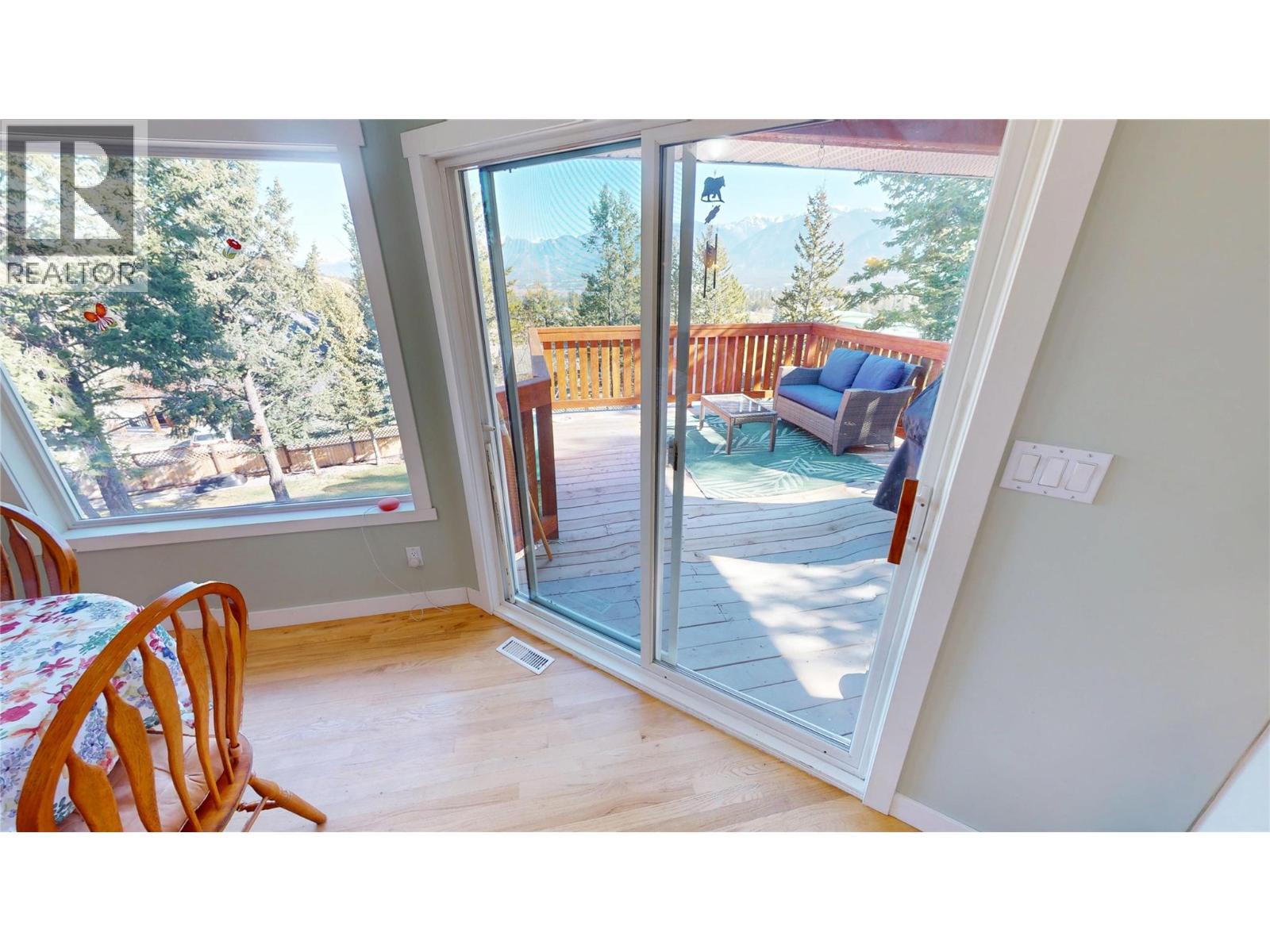 304 Westridge Place, Invermere, British Columbia  V0A 1K4 - Photo 7 - 10383947