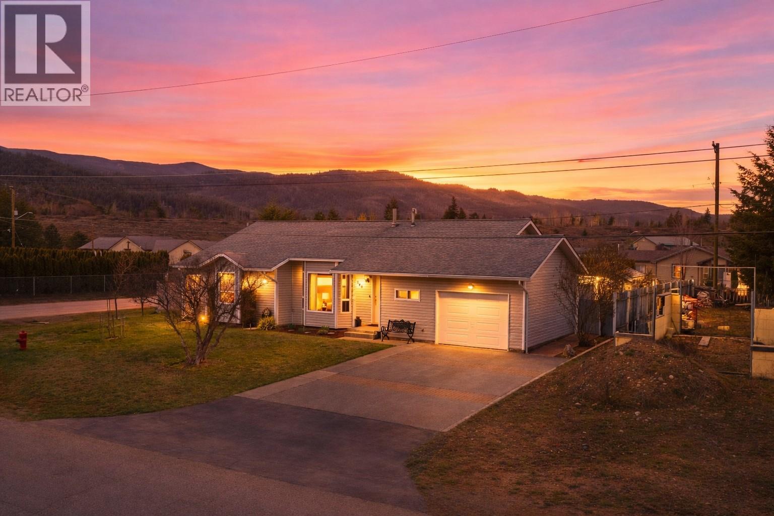 546 Oriole Way, Barriere, British Columbia