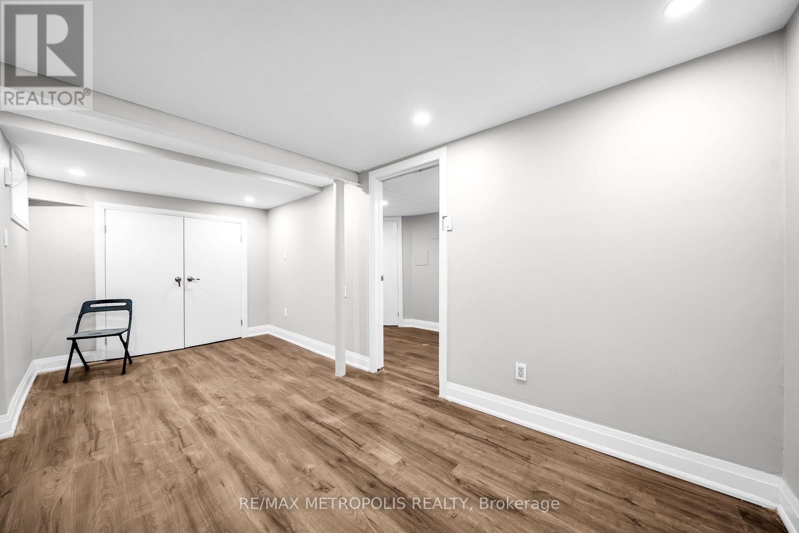 Bsmt - 48 Billingsgate Crescent, Ajax, Ontario  L1S 2R8 - Photo 4 - E13026018