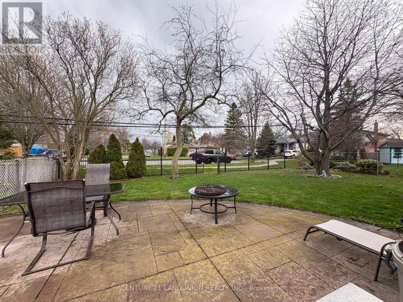 15 Fordover Drive, Toronto (Guildwood), Ontario  M1E 1T7 - Photo 14 - E13026030