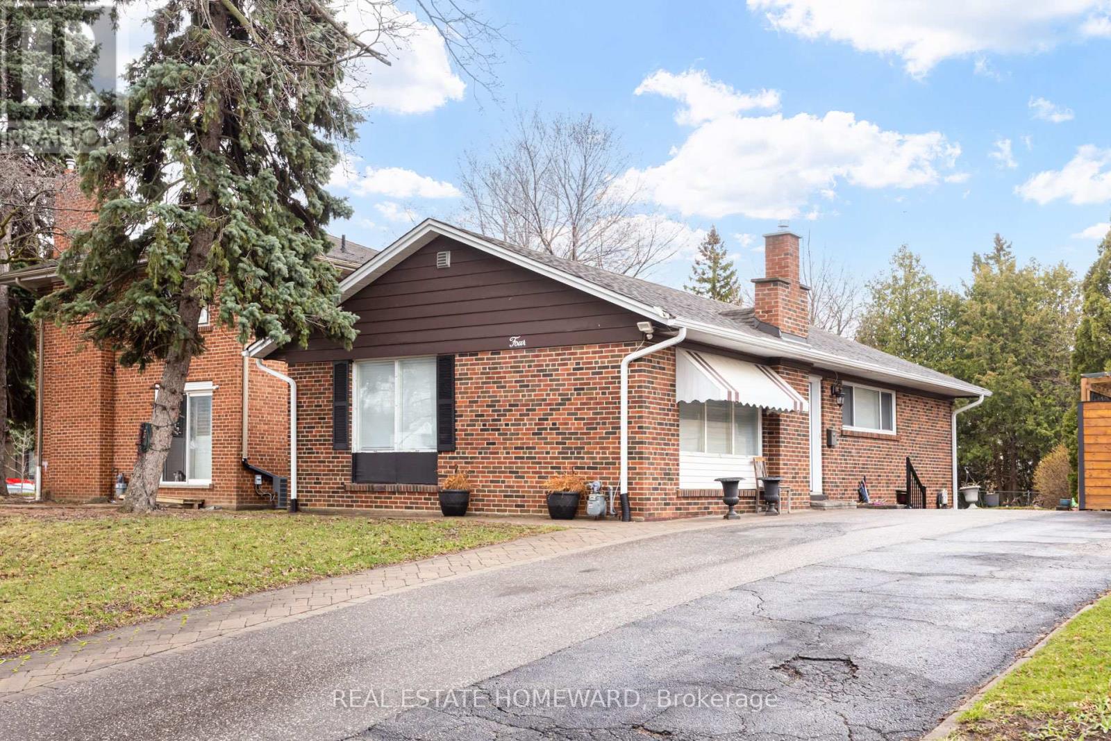 4 Moorecroft Crescent, Toronto, Ontario  M1K 3V1 - Photo 3 - E13026198