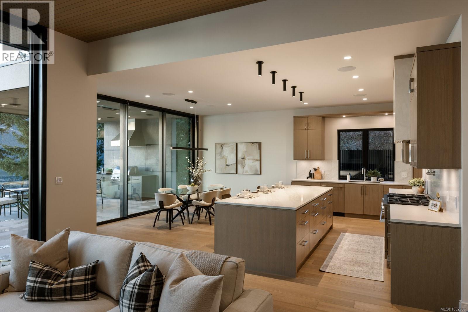 418 Lands End Rd, North Saanich, British Columbia  V8L 5L9 - Photo 6 - 1032898