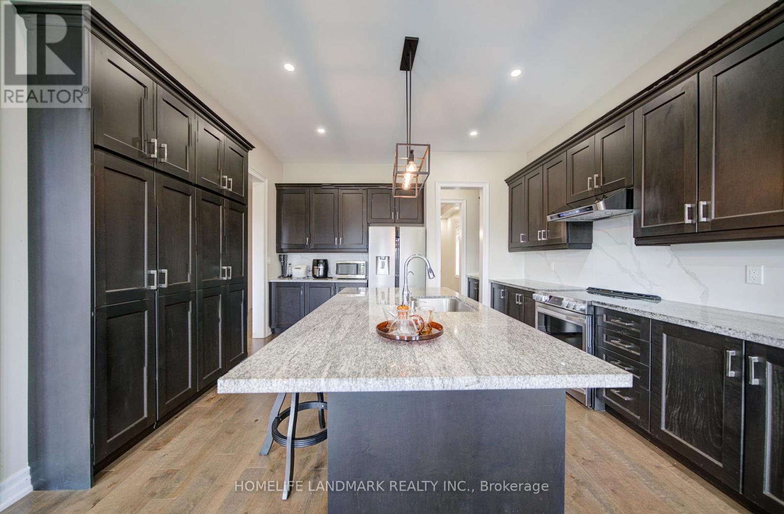 43 Mike Boshevski Court, Aurora, Ontario  L4G 3G7 - Photo 13 - N13026266