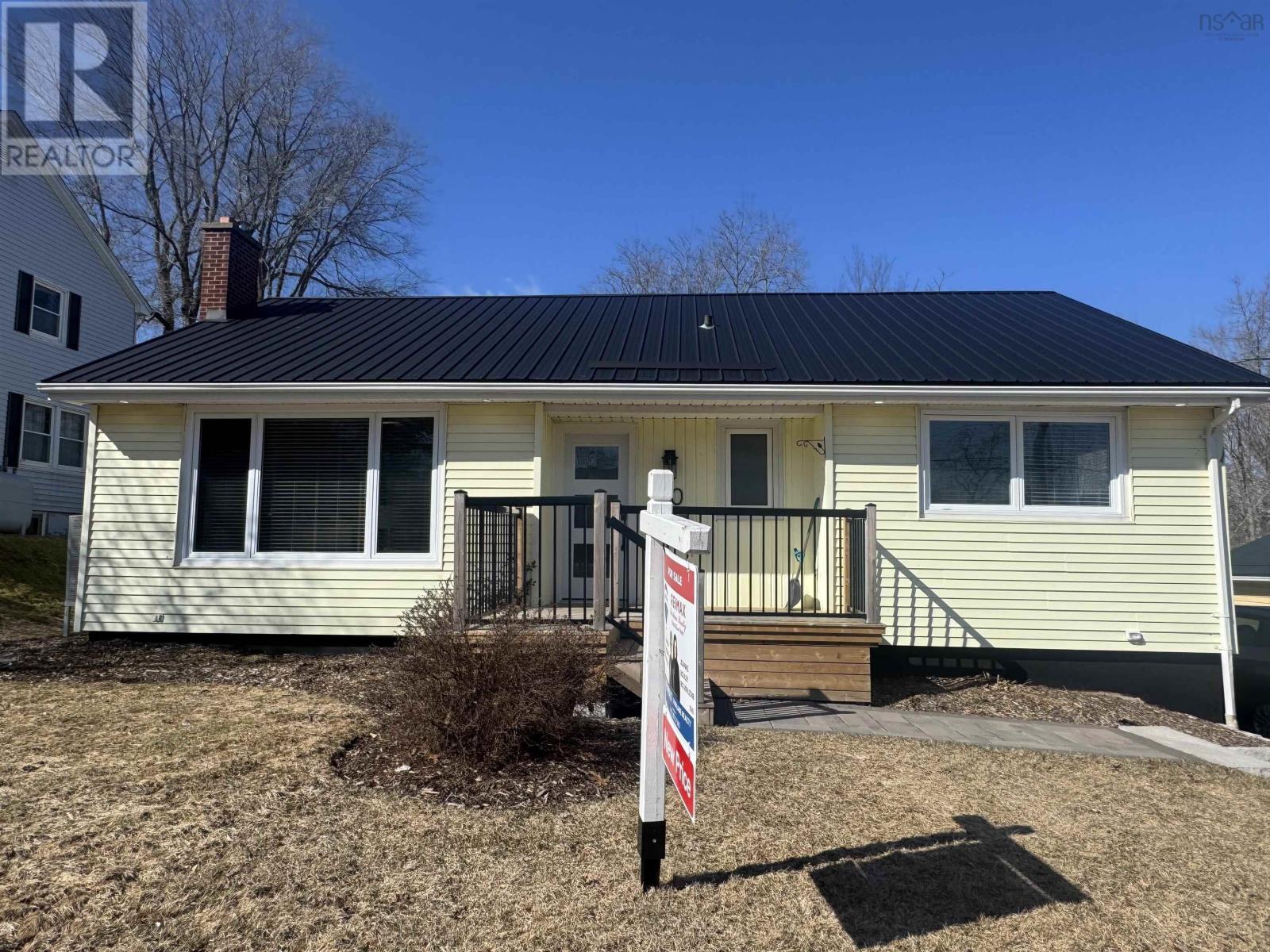 30 South Street, Truro, Nova Scotia  B2N 4C1 - Photo 2 - 202526796