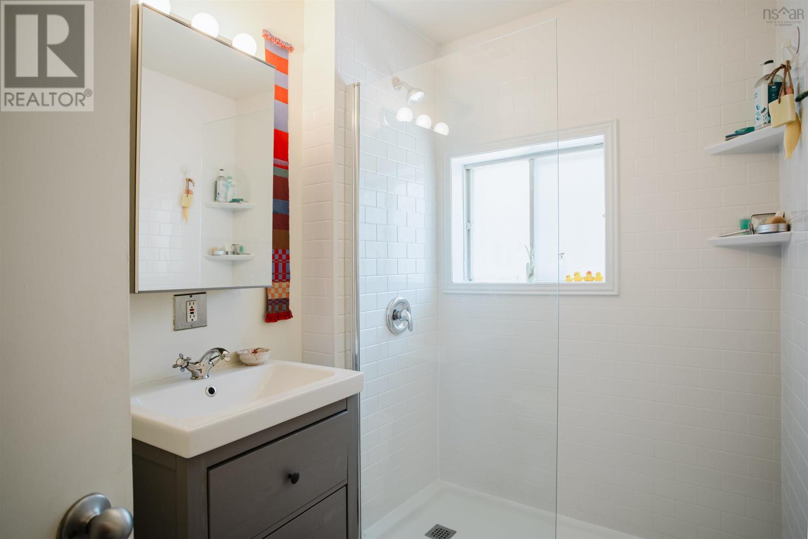 5654 Nora Bernard Street, Halifax, Nova Scotia  B3K 1B5 - Photo 15 - 202604070