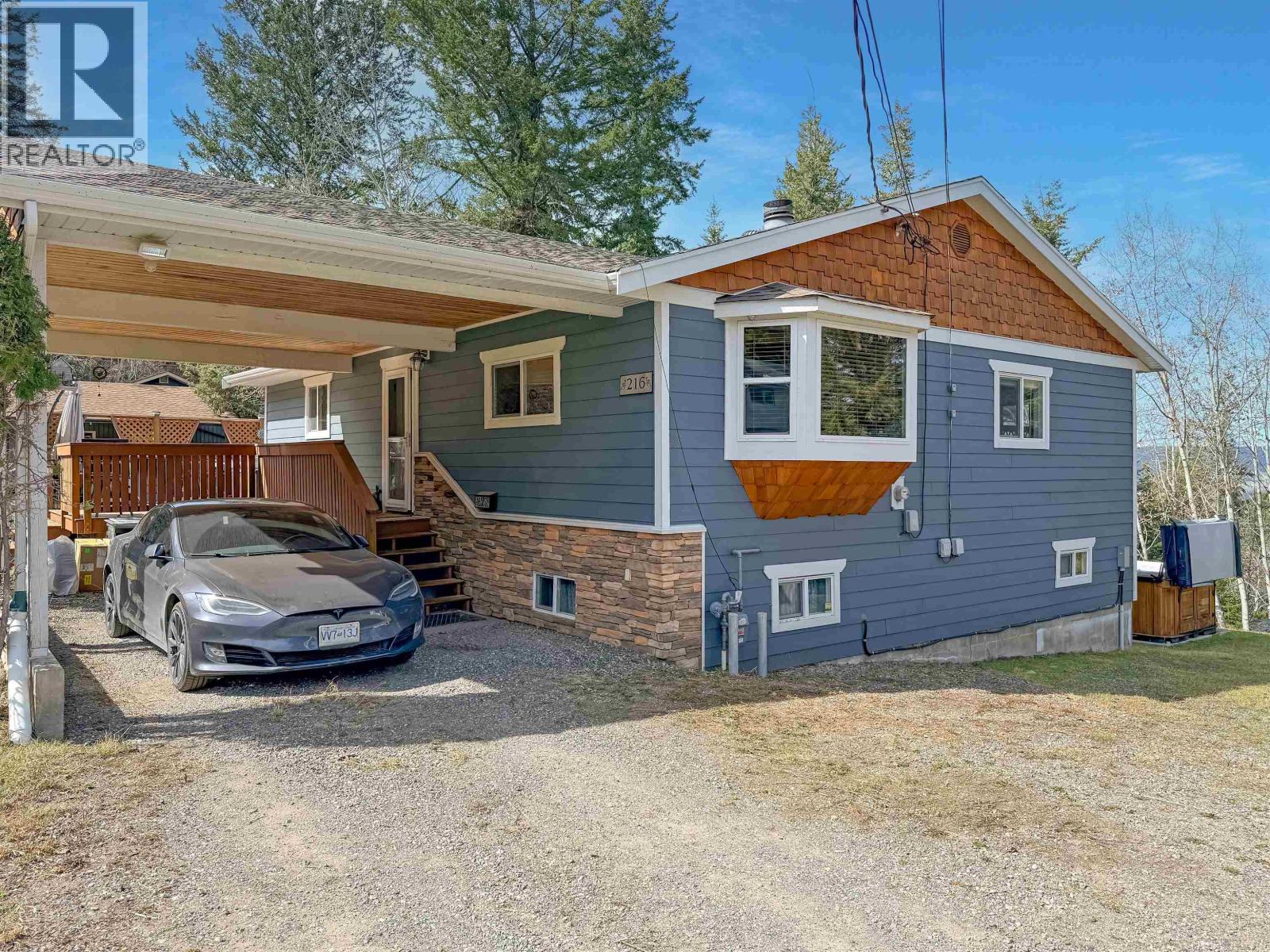 216 Mountview Drive, Williams Lake, British Columbia  V2G 3M9 - Photo 1 - R3113895