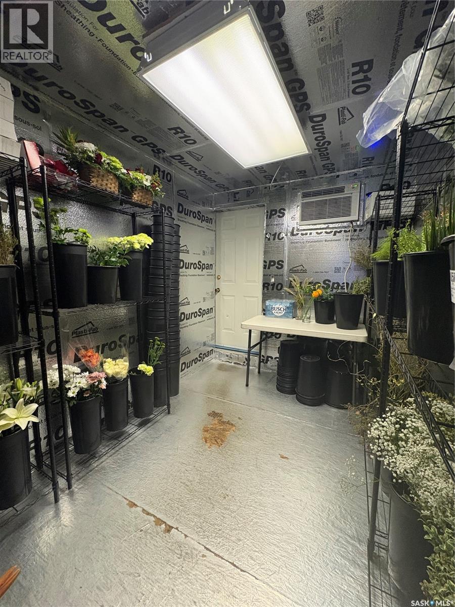 214 3rd Avenue W, Melville, Saskatchewan  S0A 2P0 - Photo 10 - SK033559