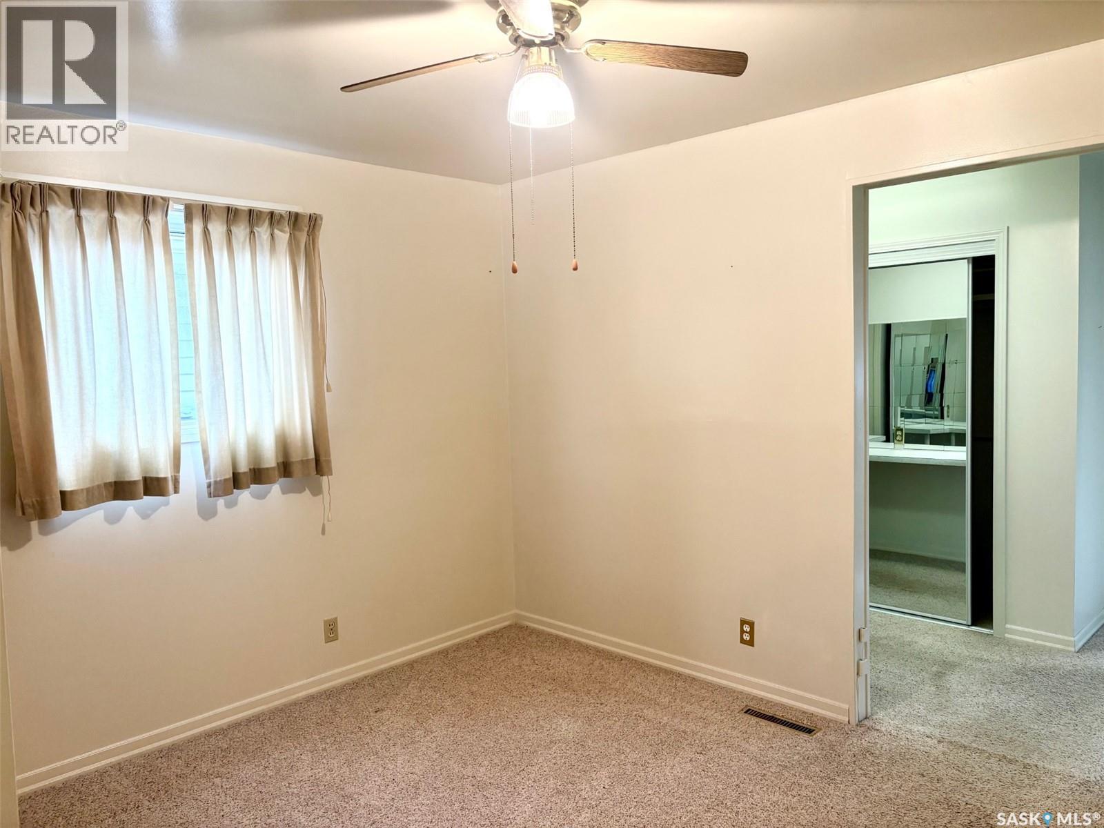 807 Elsinore Street, Whitewood, Saskatchewan  S0G 5C0 - Photo 12 - SK033542