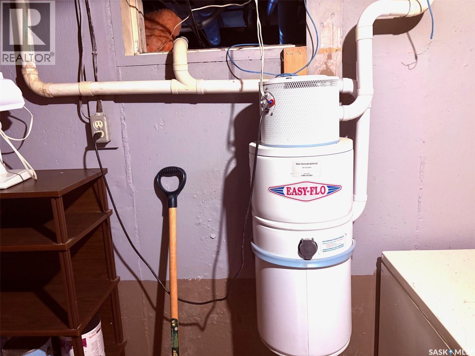 807 Elsinore Street, Whitewood, Saskatchewan  S0G 5C0 - Photo 24 - SK033542