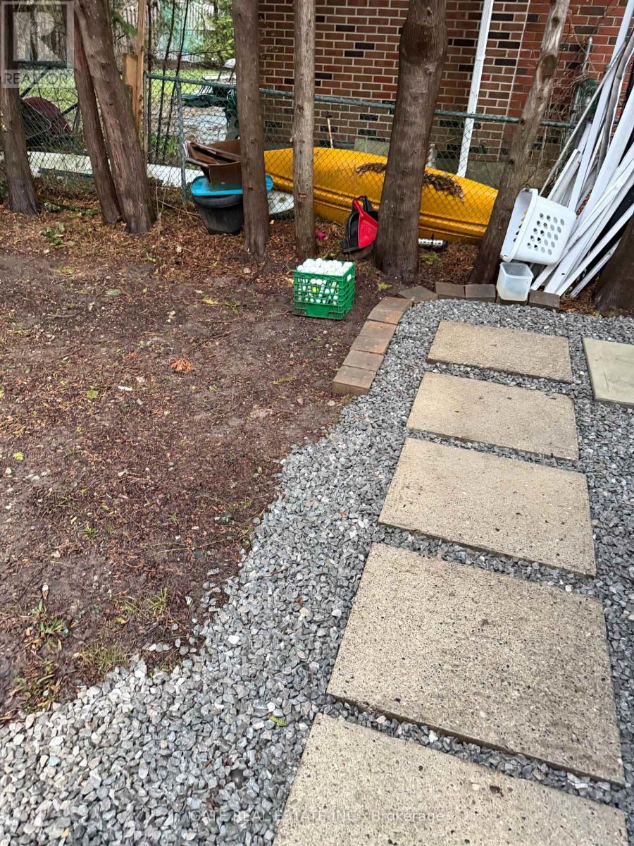 10 Thorny Brae Drive, Markham, Ontario  L3T 3G4 - Photo 36 - N13023082