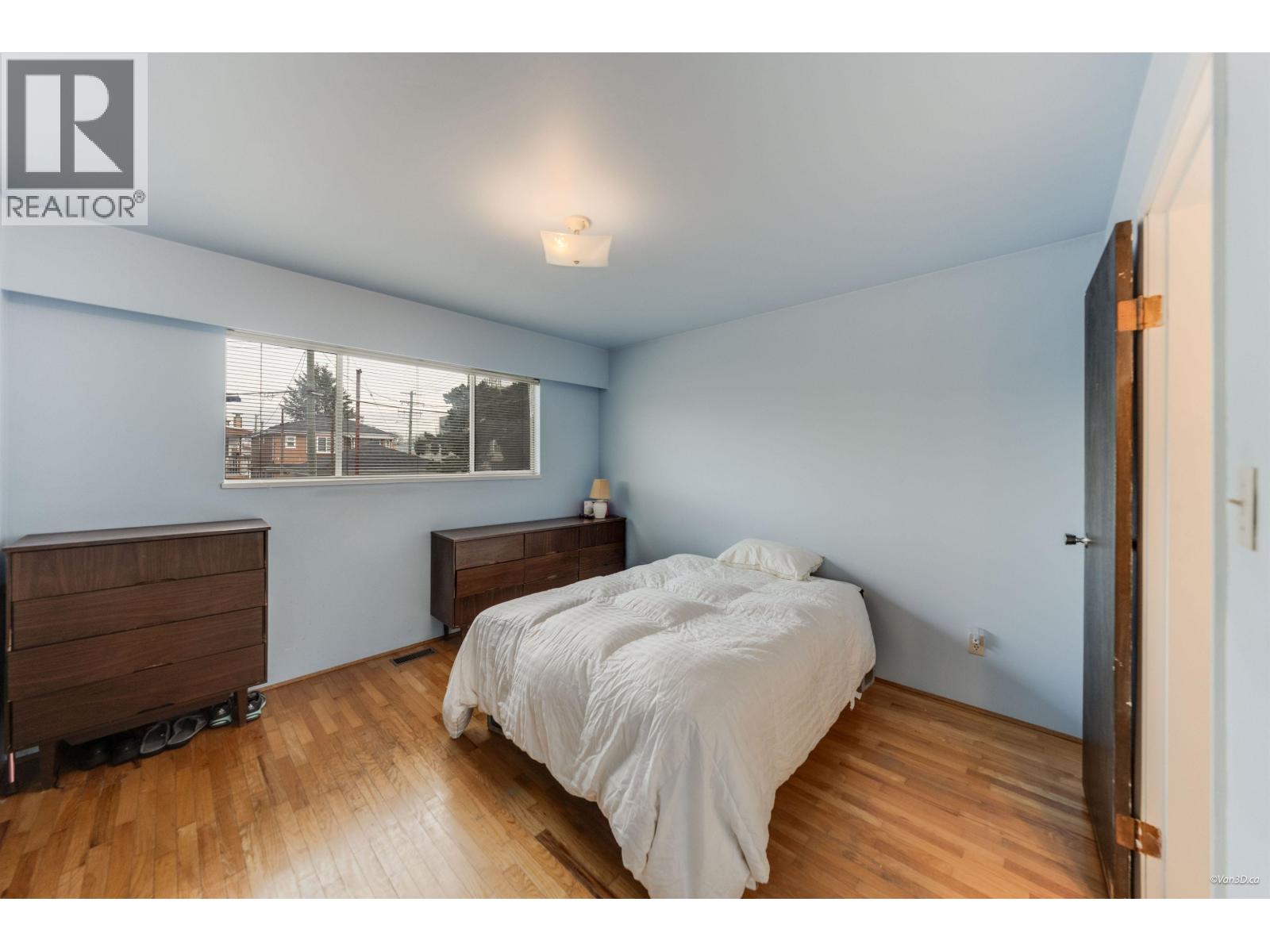 1961 E 50th Avenue, Vancouver, British Columbia  V5P 1V1 - Photo 16 - R3098551