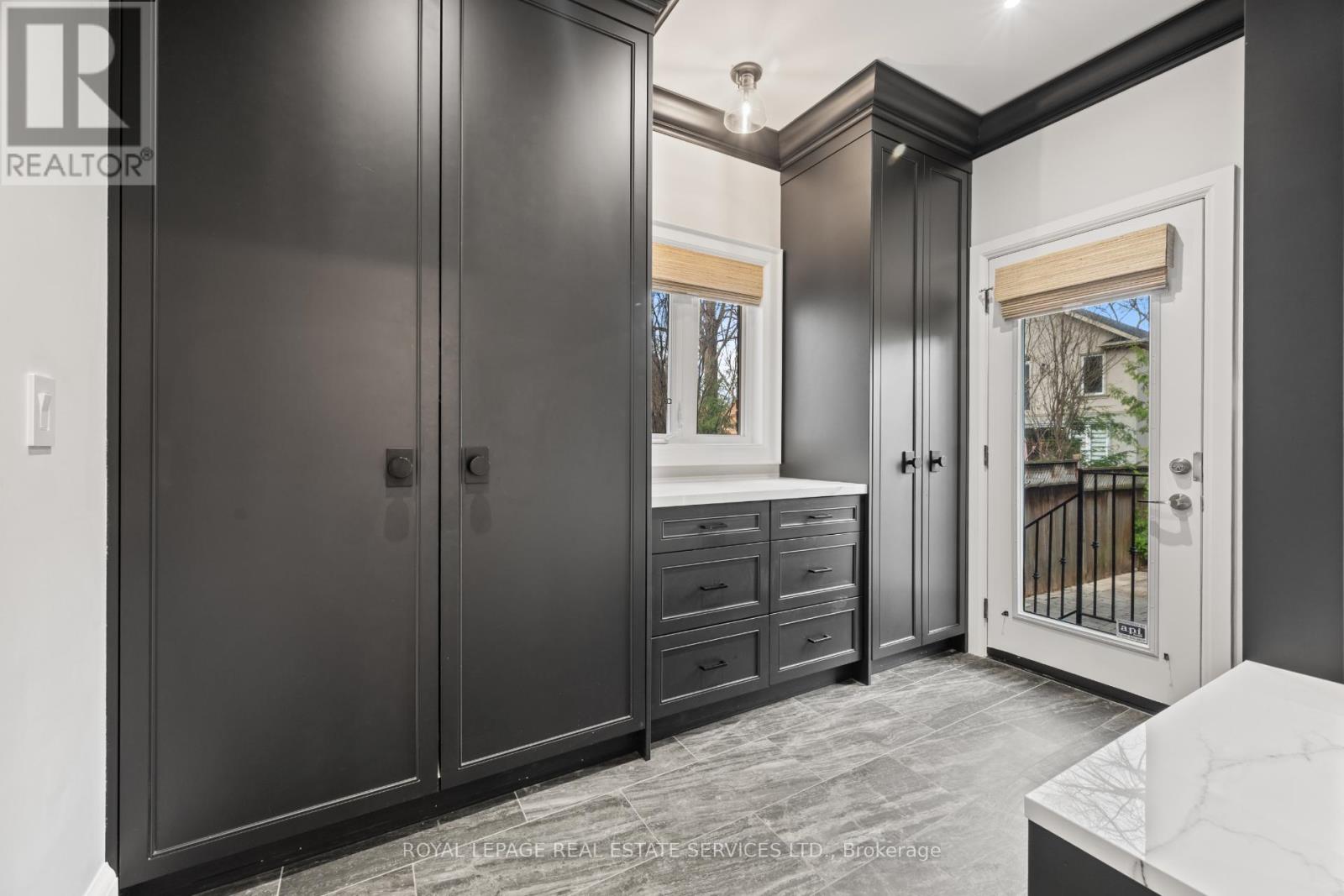 132 Strath Avenue, Toronto, Ontario  M8X 1R5 - Photo 16 - W12911550