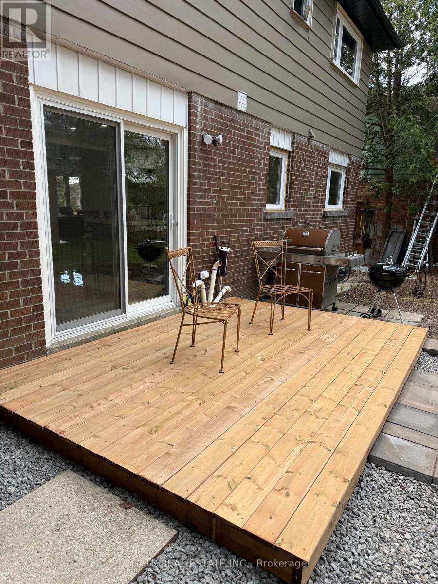 10 Thorny Brae Drive, Markham, Ontario  L3T 3G4 - Photo 33 - N13023082