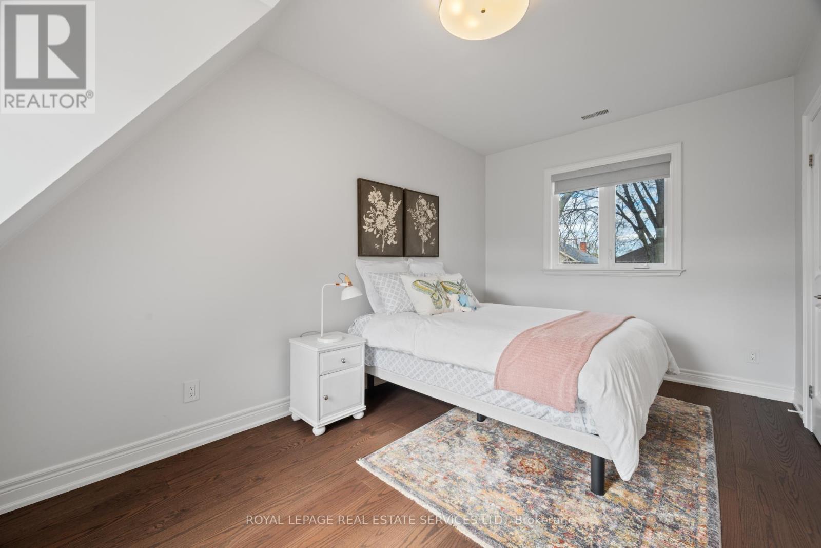 132 Strath Avenue, Toronto, Ontario  M8X 1R5 - Photo 31 - W12911550