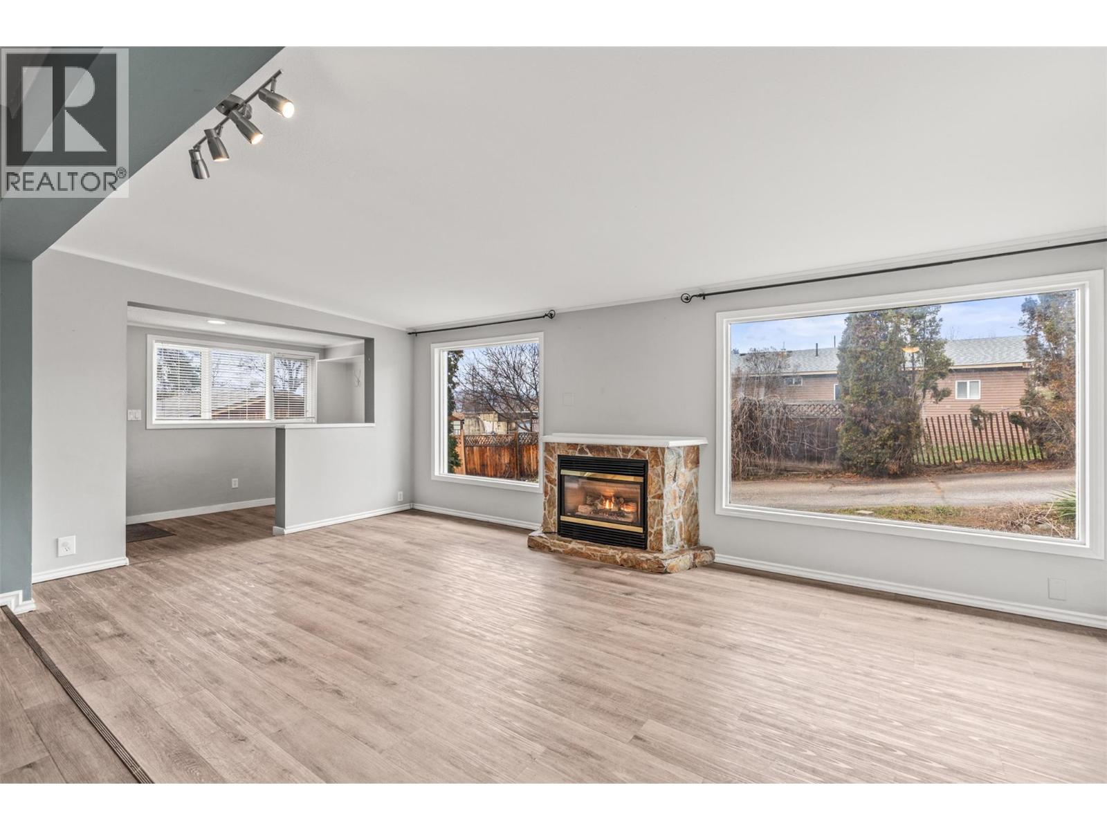 6670 L & A Road, Vernon, British Columbia  V1B 3T1 - Photo 17 - 10378912