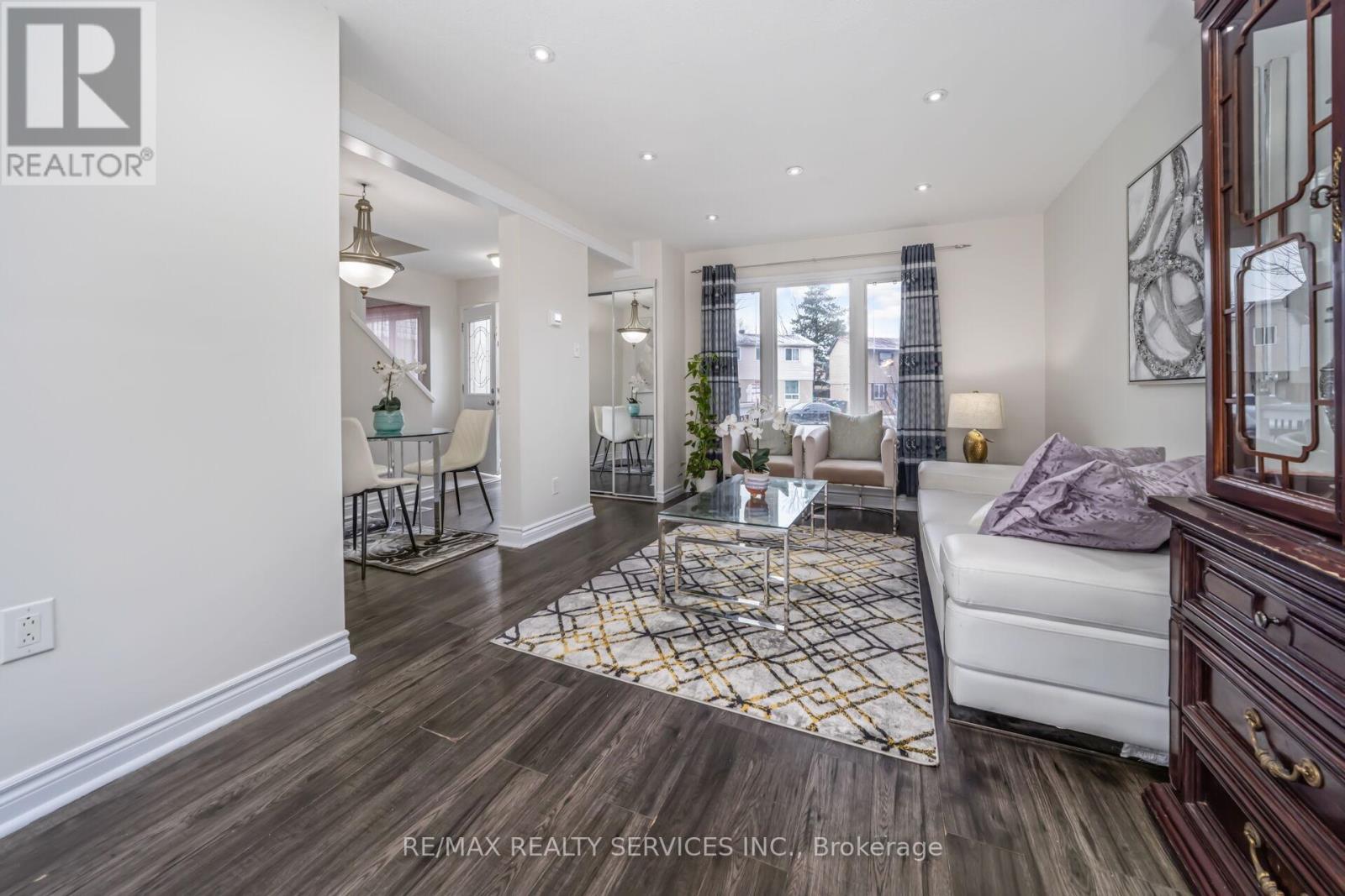 11 Juliette Square, Brampton, Ontario  L6S 2M6 - Photo 13 - W13026016