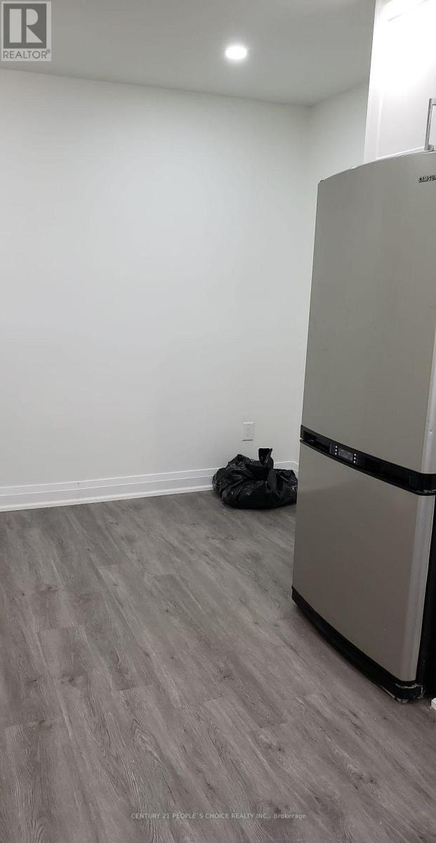 56 - 2014 Martin Grove Road, Toronto, Ontario  M9V 4A3 - Photo 6 - W13026044