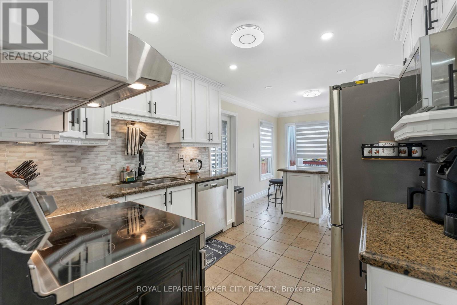 124 Candy Crescent, Brampton, Ontario  L6X 3T5 - Photo 10 - W13026086