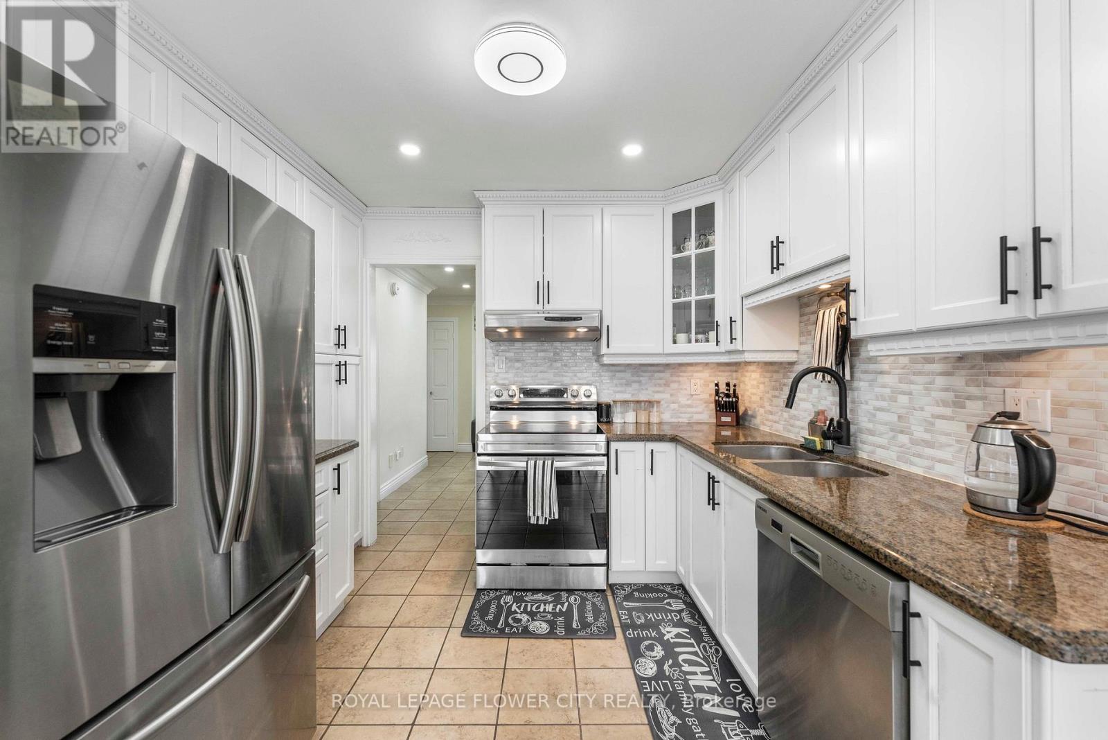 124 Candy Crescent, Brampton, Ontario  L6X 3T5 - Photo 11 - W13026086